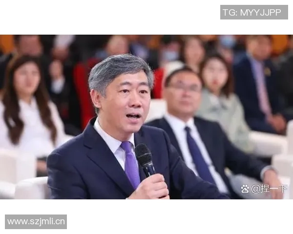 疫情冲击下全球社会经济复苏路径与公共卫生应对策略的深度探讨